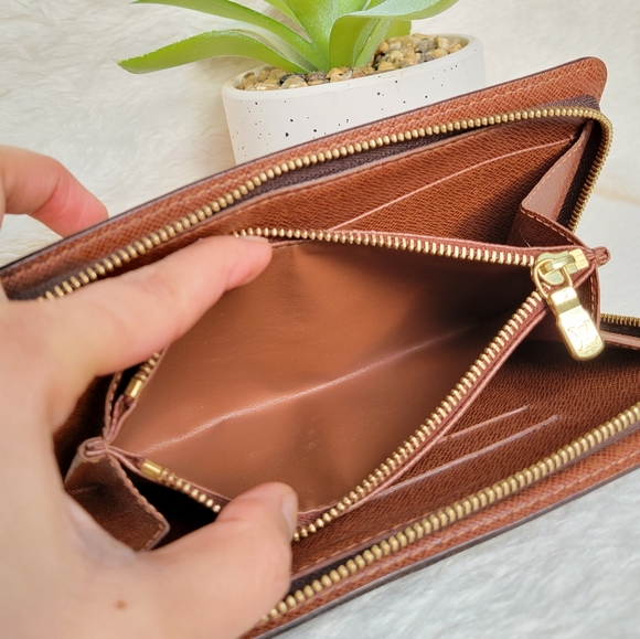 💕LIMITED Edition LOUIS VUITTON Panda Porte-monnaie Zip Wallet Monogram - Picture 11 of 16